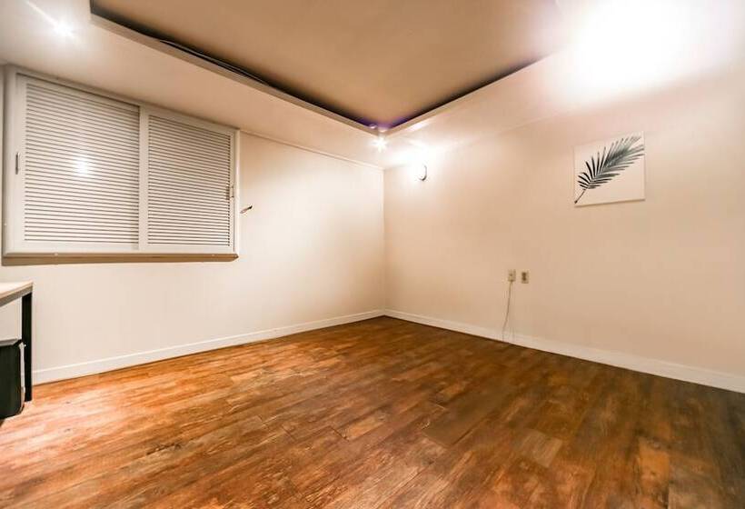 מוטל Pohang Daedodong White