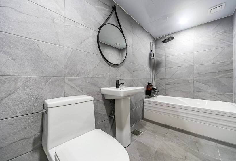 מוטל Pohang Daedodong White