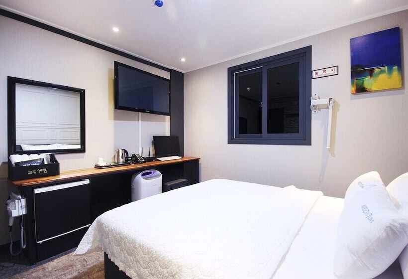 מוטל Pohang Yeongildae Centum