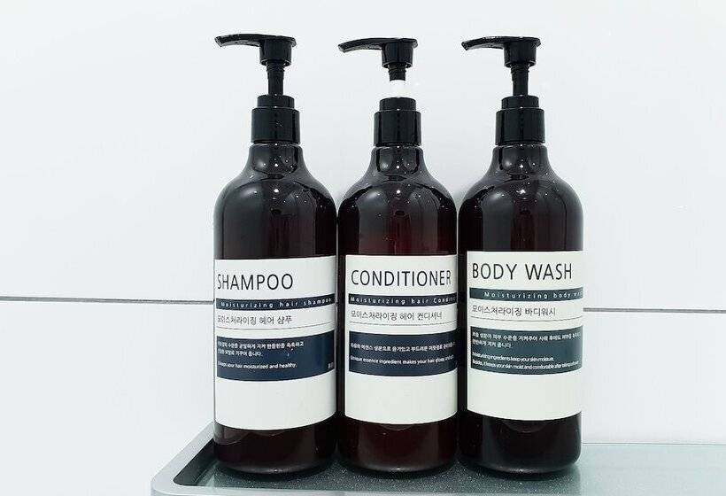 فندق على الطريق Sacheon Rubens