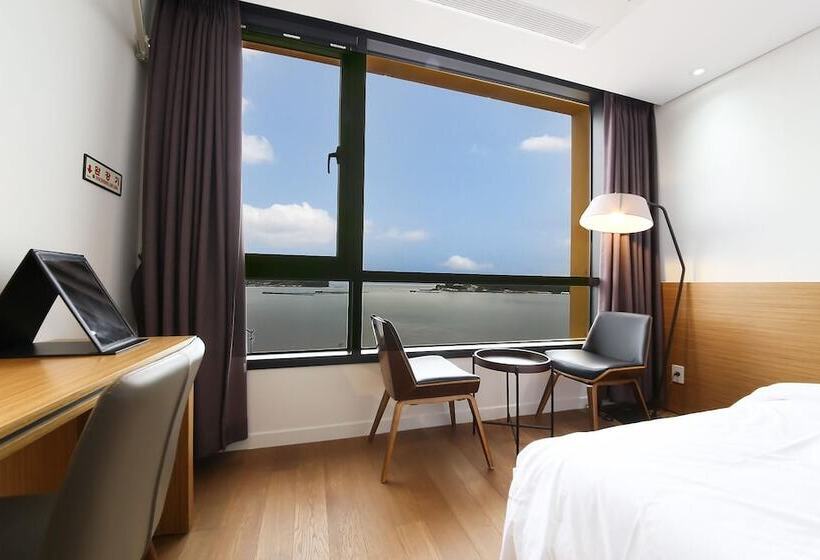 فندق على الطريق Sacheon Rubens