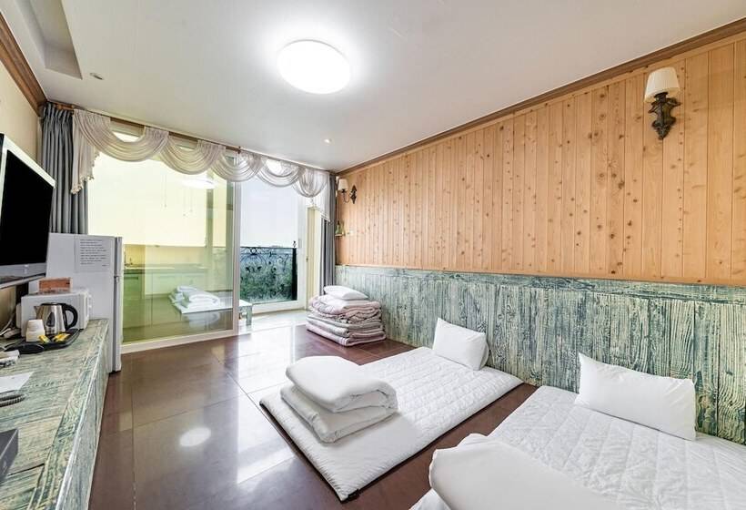 מוטל Seocheon Beachtel