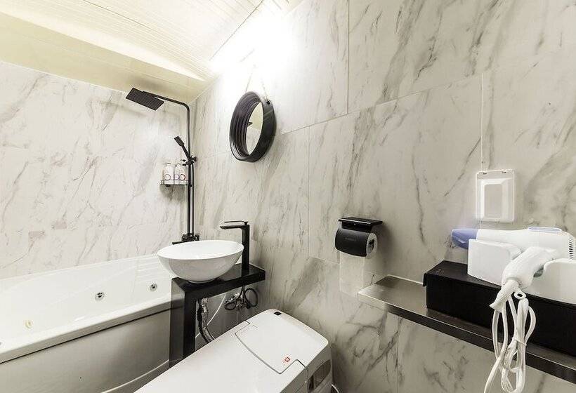 מוטל Seongnam Amare