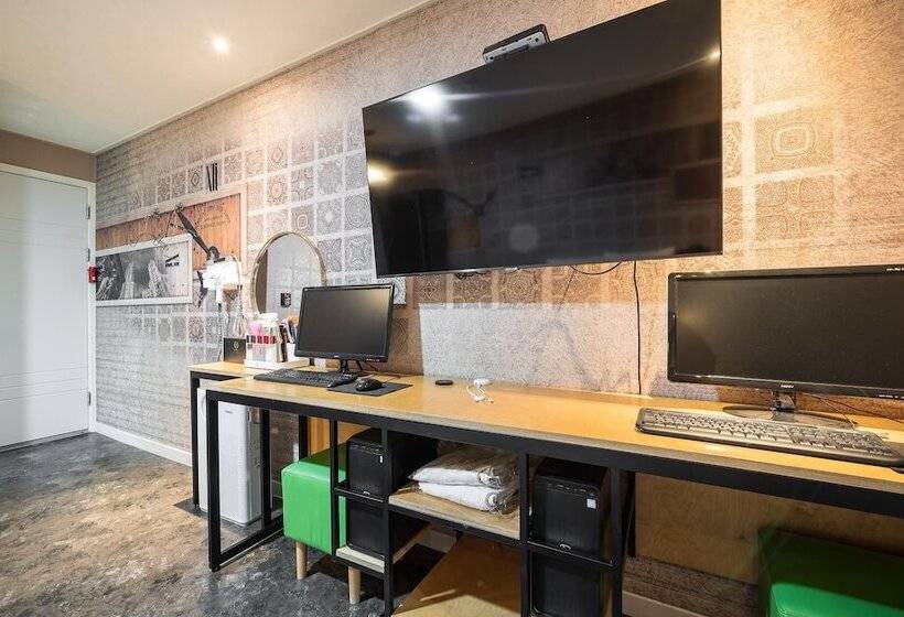 מוטל Siheung Boutique Hotel T