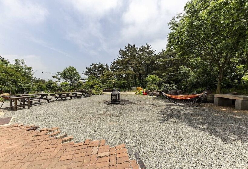 Motel Taean New World