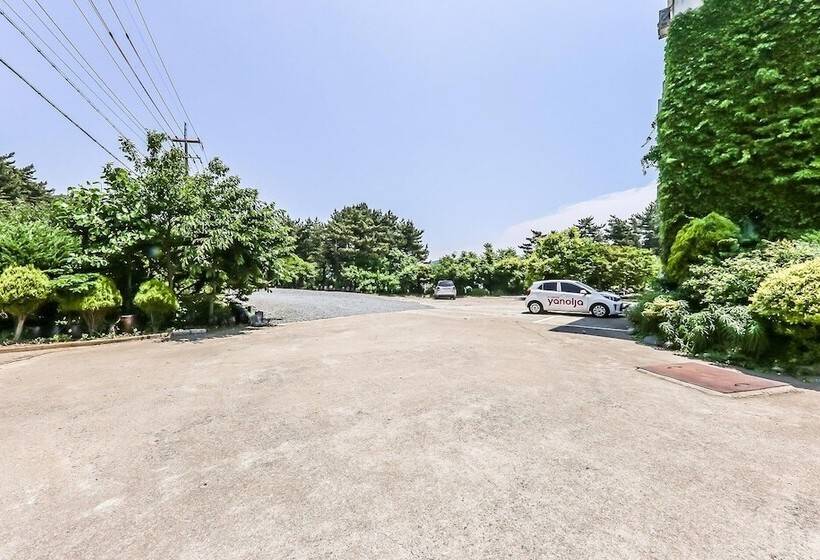 Motel Taean New World