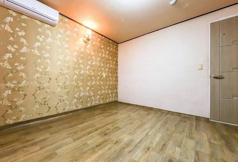 Motel Taean New World