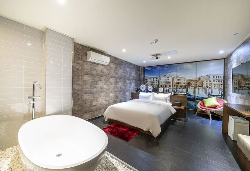 Motel Tongyeong Hotel O2