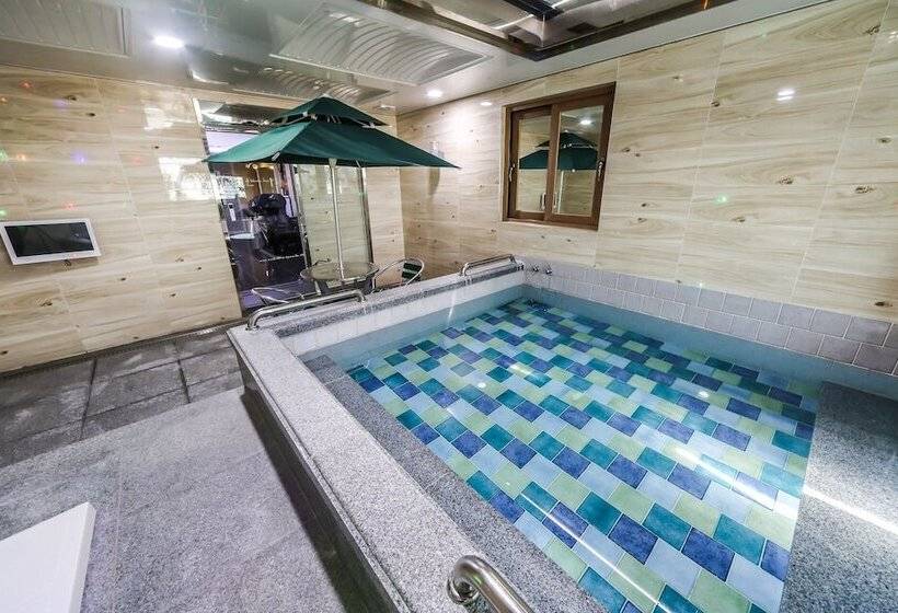 모텔 Ulsan Junggu Time