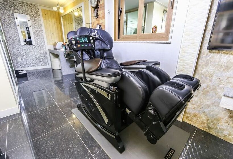 모텔 Ulsan Junggu Time