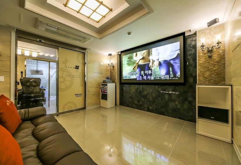 모텔 Ulsan Junggu Time