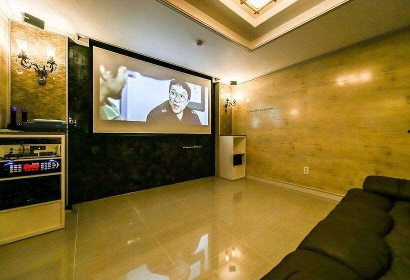 모텔 Ulsan Junggu Time