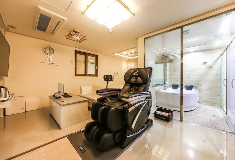 모텔 Ulsan Junggu Time