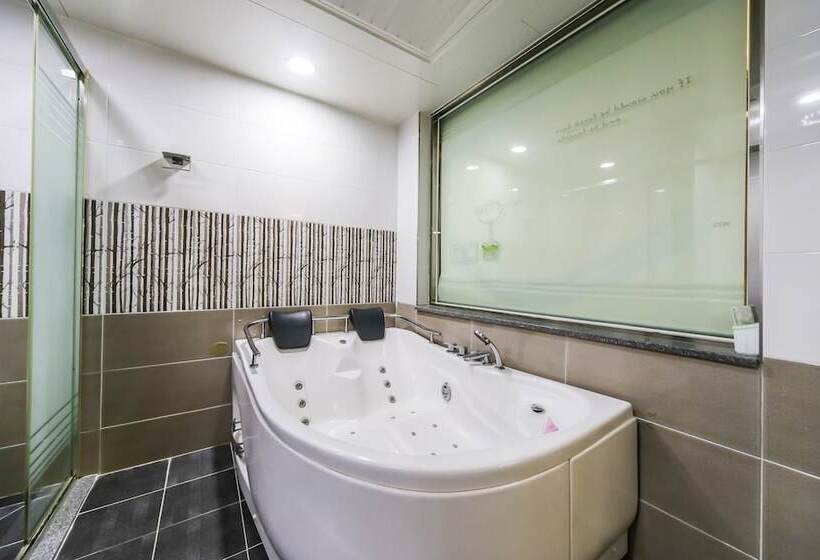 모텔 Ulsan Junggu Time