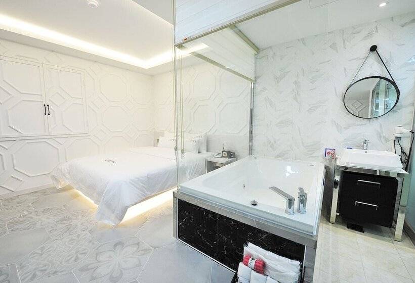 모텔 Ulsan Samsan Ytt