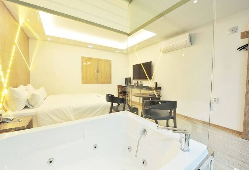 모텔 Ulsan Samsan Ytt