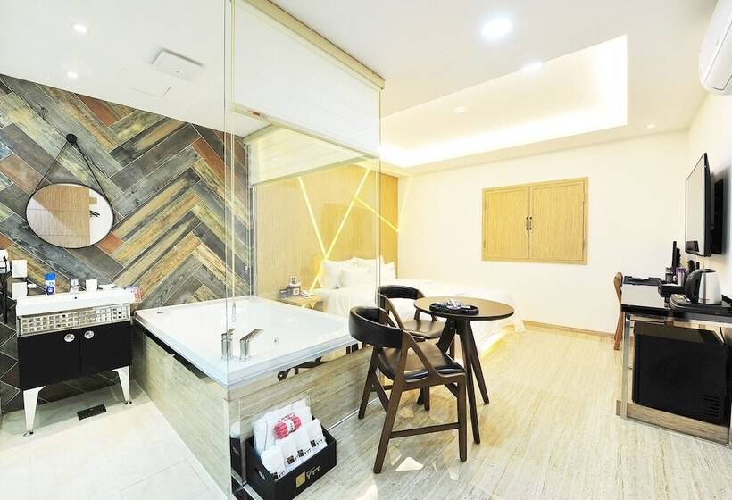 모텔 Ulsan Samsan Ytt