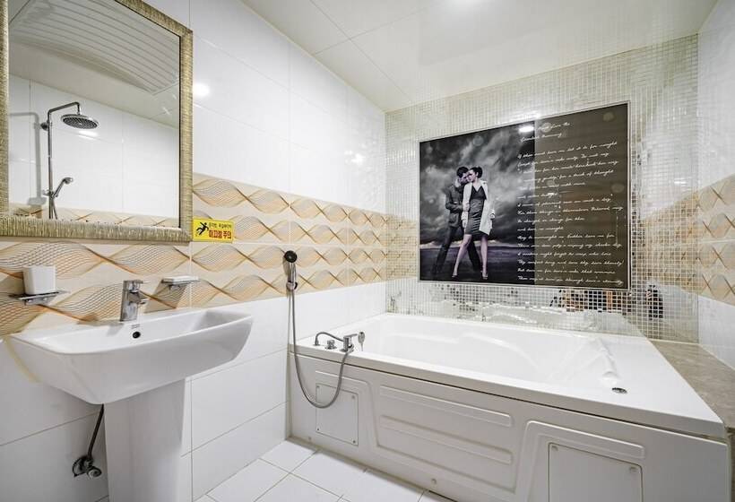 فندق على الطريق Ulsan Seongnamdong Saetbyeol