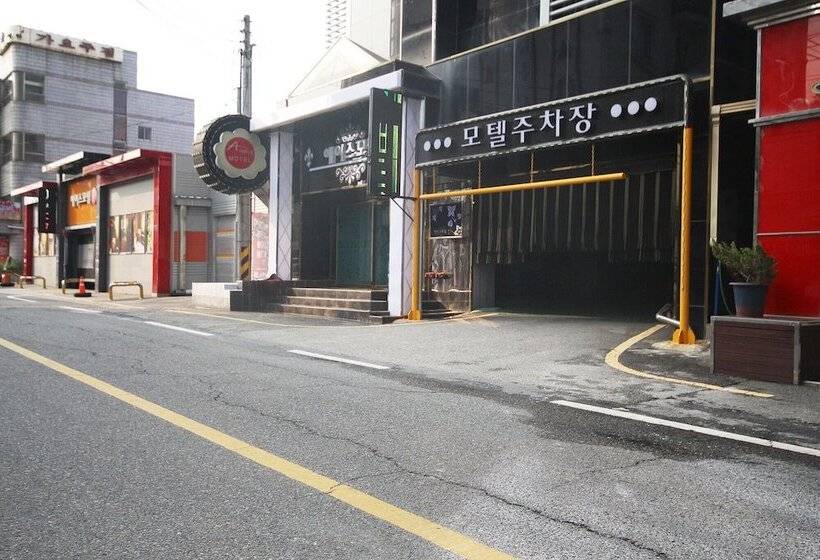 モーテル Wanju Ace