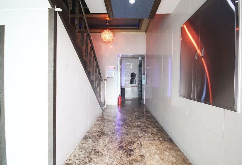 モーテル Wanju Ace