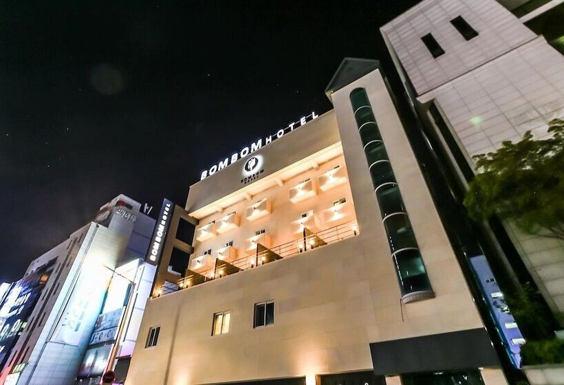 מוטל Wonju Hotel Bombom