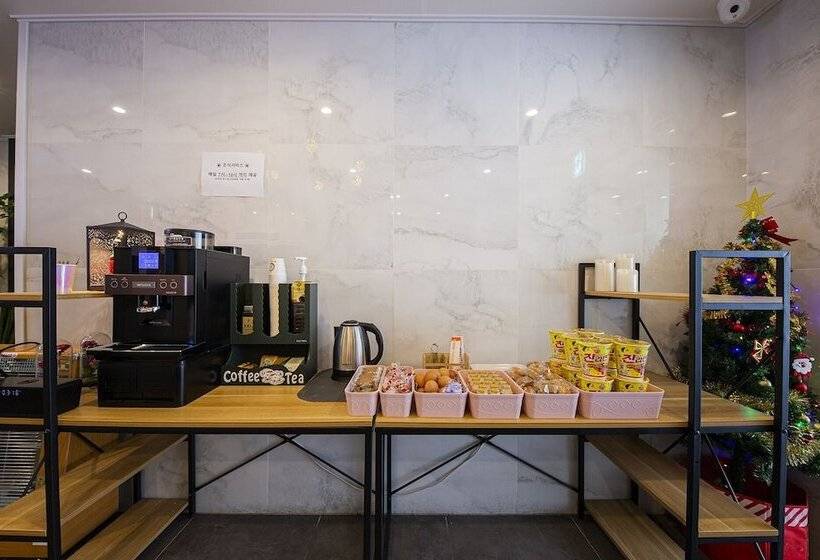 מוטל Wonju Hotel V