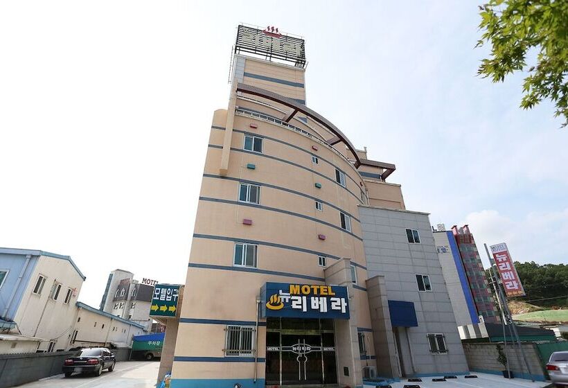 Motel Wonju New Rivera