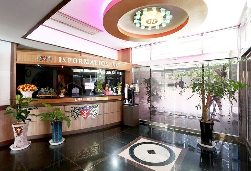 מוטל Wonju New Rivera