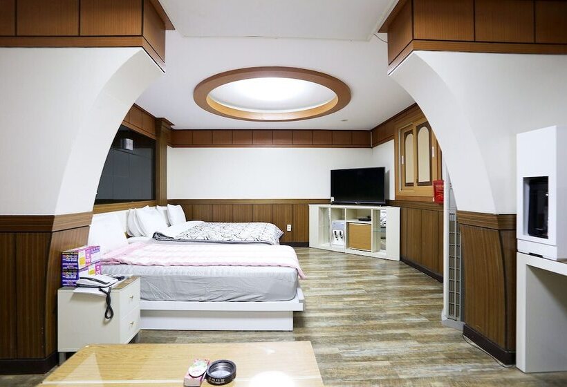 Motel Wonju New Rivera