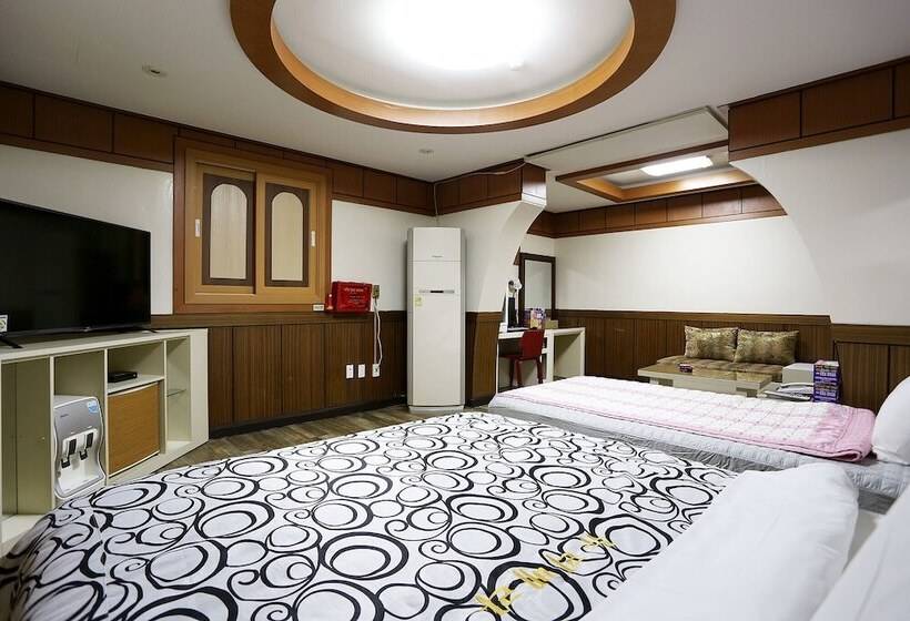 Motel Wonju New Rivera