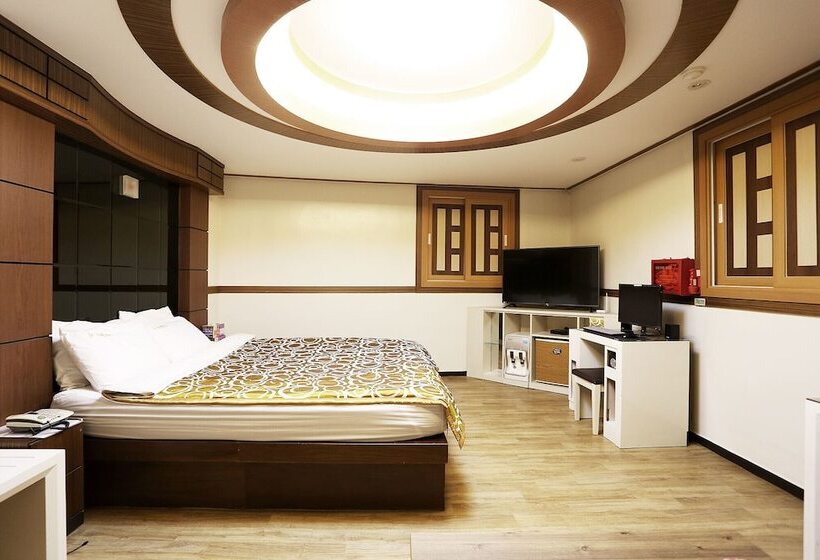 מוטל Wonju New Rivera