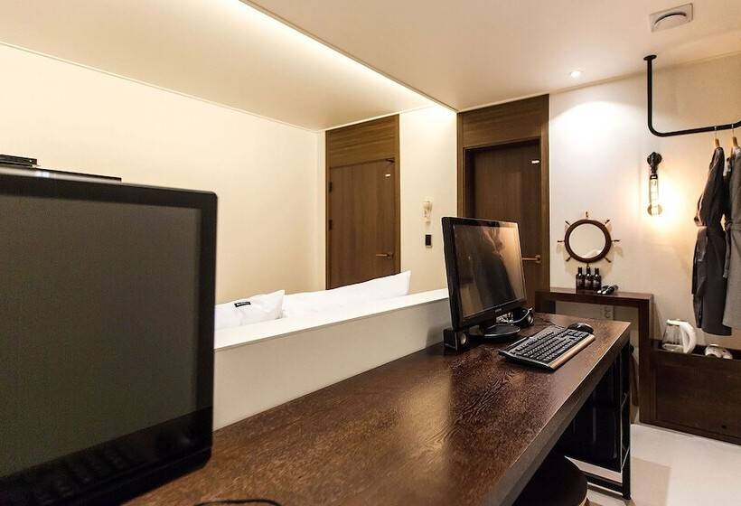 فندق على الطريق Daegu Dongseongro Yaja Daegu Seomun Market Branch