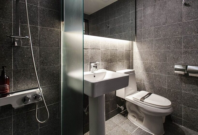 فندق على الطريق Daegu Dongseongro Yaja Daegu Seomun Market Branch