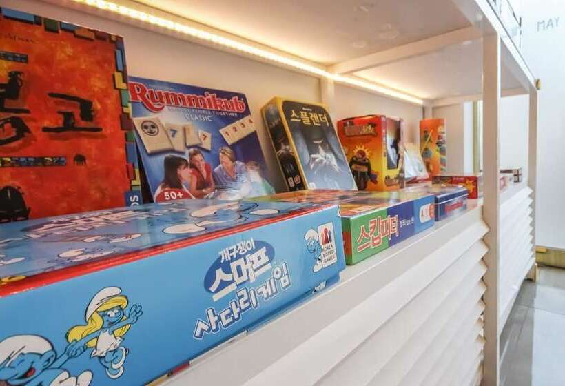 فندق على الطريق Yam