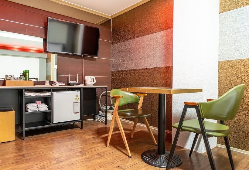 מוטל Yangju Kara