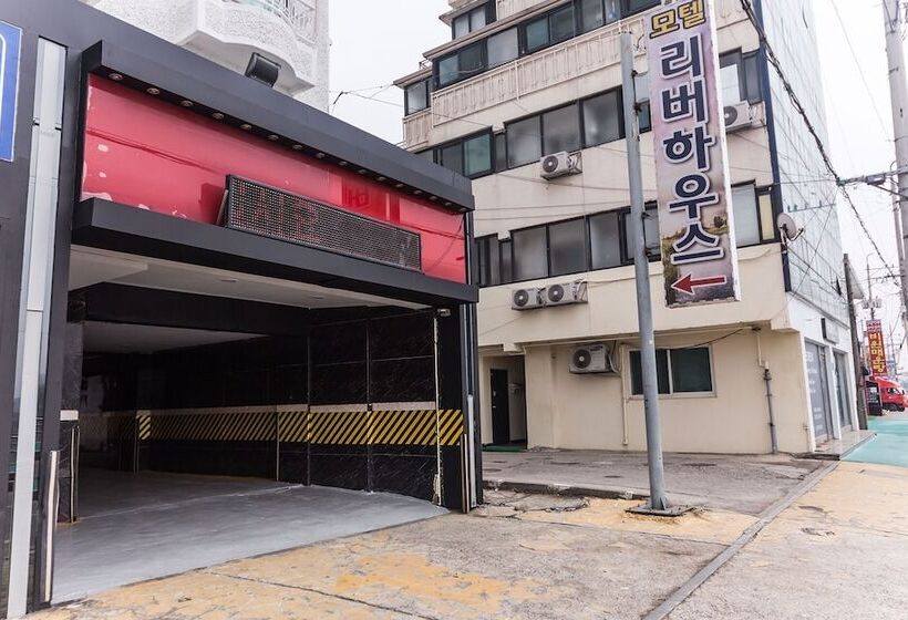 מוטל Yangpyeong River House