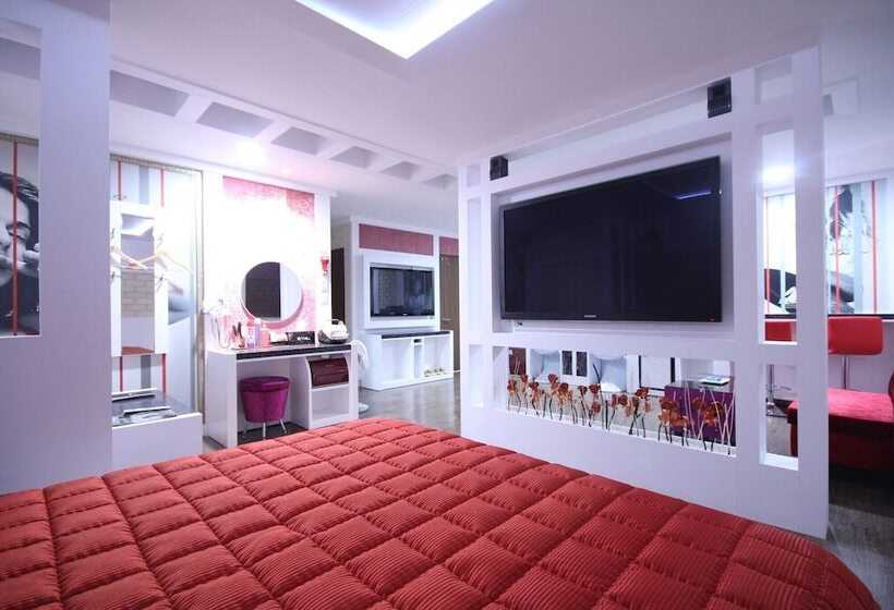 فندق على الطريق Yangsan Deokgye Show