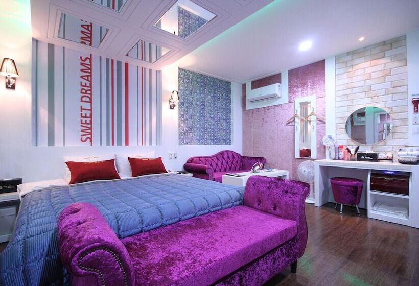 فندق على الطريق Yangsan Deokgye Show