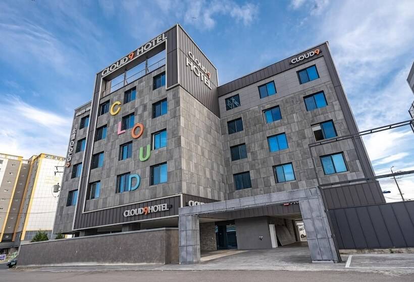 汽车旅馆  Yeongdeok Gangguhang Cloud