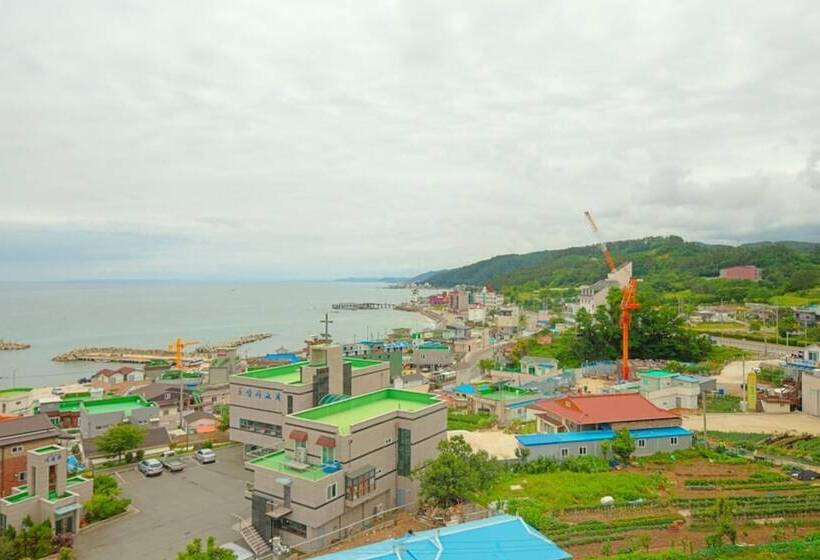 汽车旅馆  Yeongdeok View