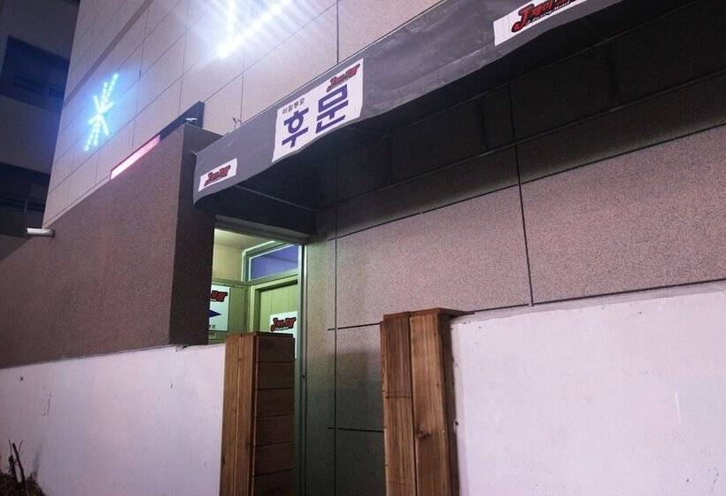 モーテル Yeosu Hak Dong J