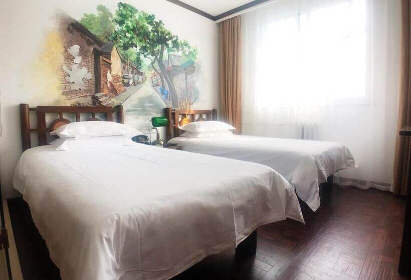 Nostalgia Hotel Beijing Yonghe Lama