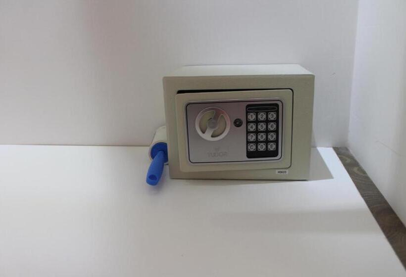 פנסיון Roma Suite Piramide