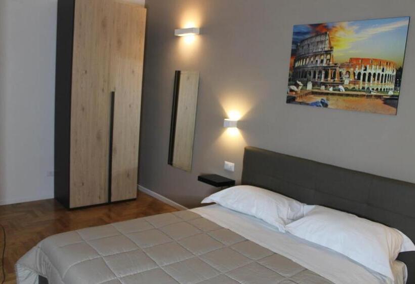 פנסיון Roma Suite Piramide