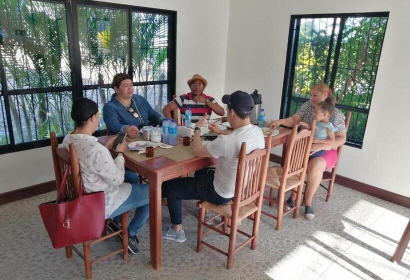 פנסיון Room In Guest Room   Piscalonga Hotel Restaurant Cozy Family Operated