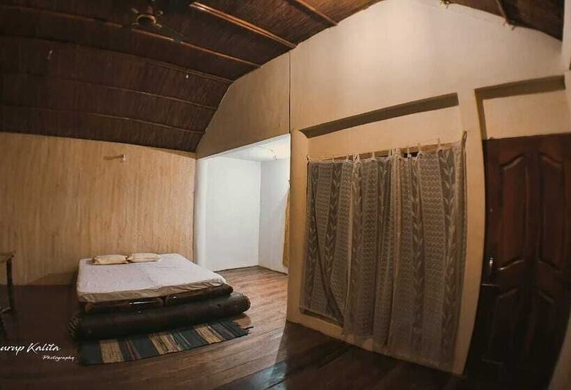 אתר נופש Dekasang Majuli