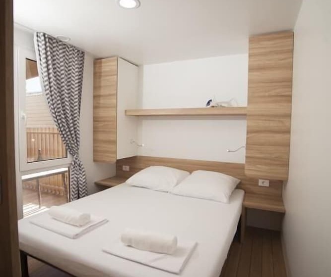 استراحتگاه Mediteran Mobile Homes In Terme Catez