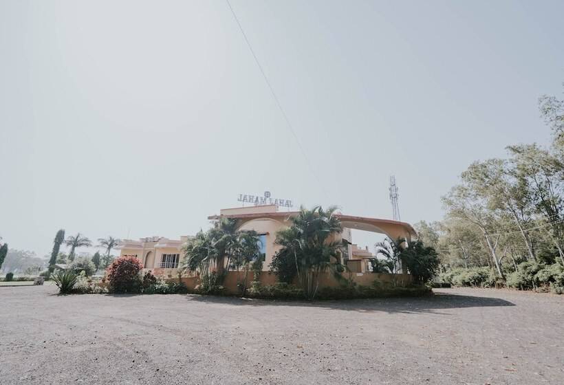 Tgi Jahaj Mahal Resort