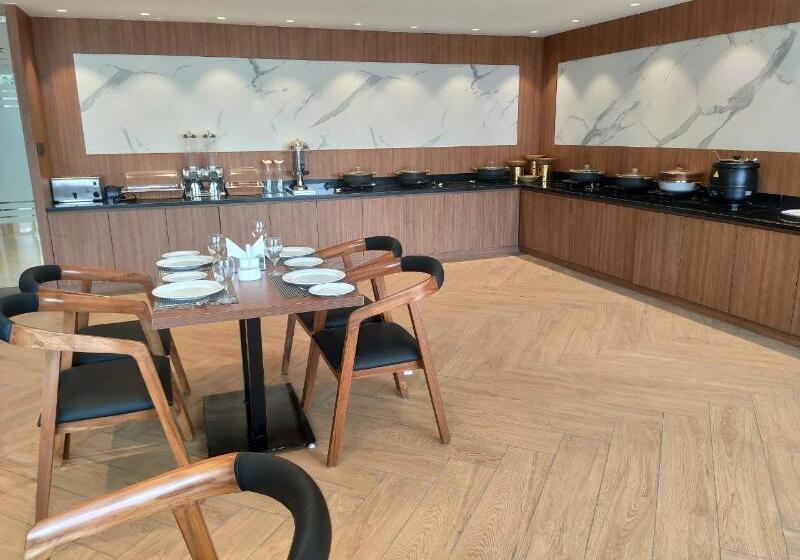 Udman Hotel Gurugram