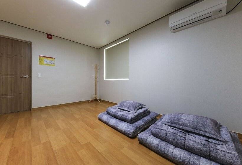 Buyeo Hongsan 3f Motel